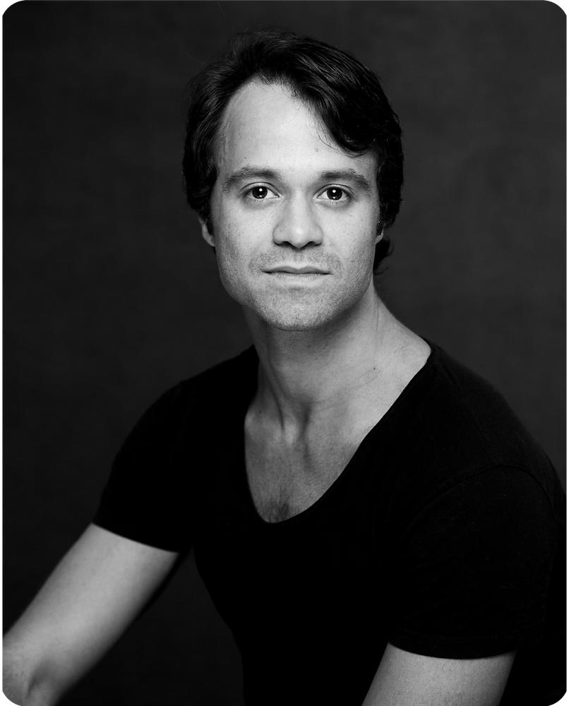 Paulo Arrais headshot in black and white